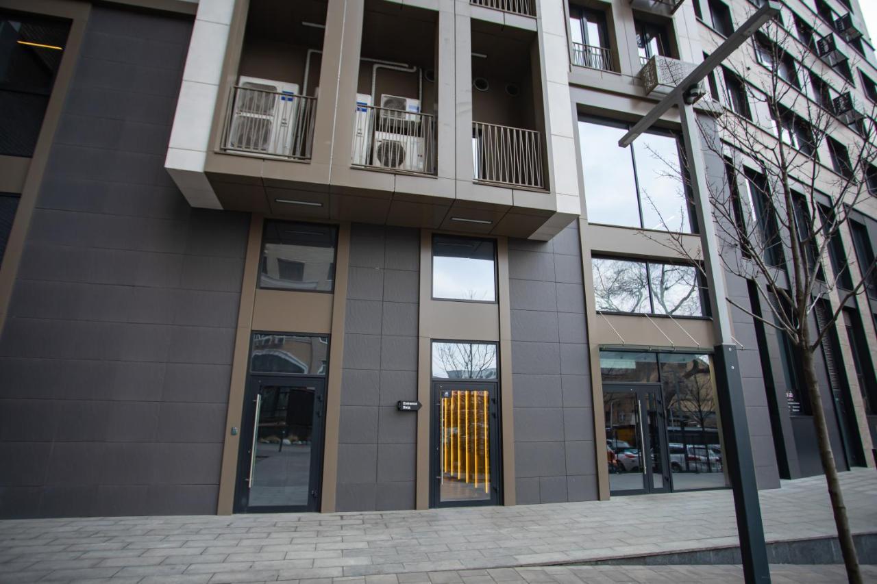 Petrovdom 190-199-216 In Spacious Apartments At Rc New York Concept House Kyiv Exterior photo
