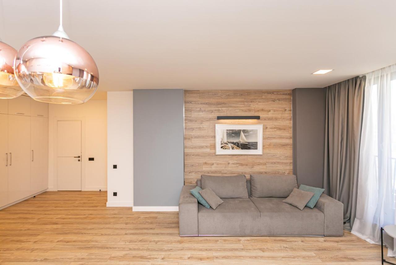 Petrovdom 190-199-216 In Spacious Apartments At Rc New York Concept House Kyiv Exterior photo
